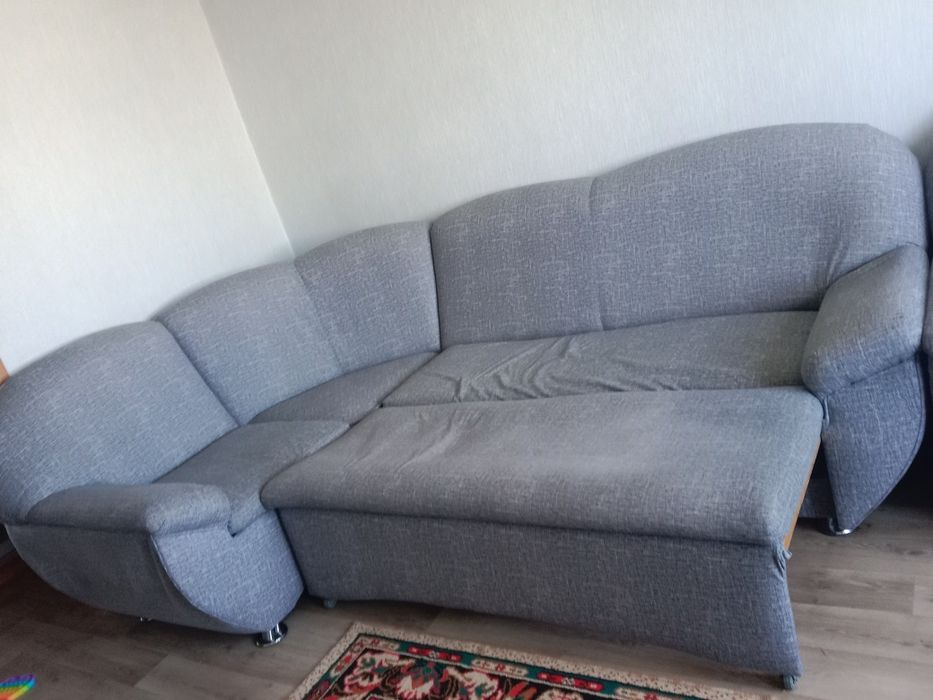 Продам угловой диван