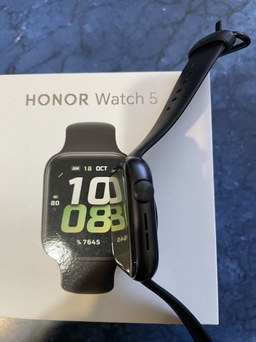 Honor wach 5.ceas inteligent.