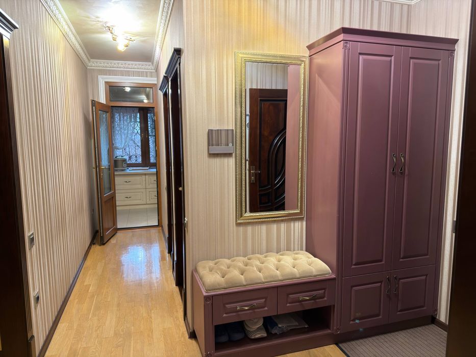 ЦУМ !!! Сдается квартира 4/2/4 СВОЯ КВАРТИРА