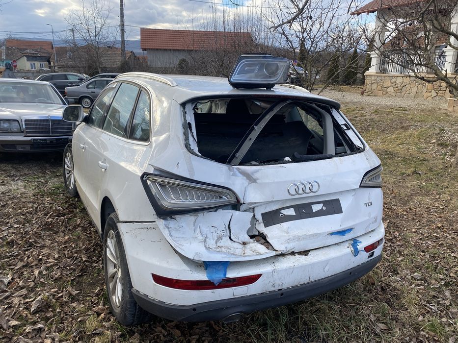 Audi q5/ facelift/avariat