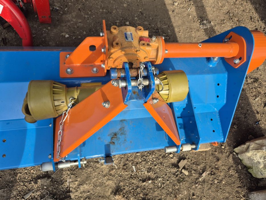 Vând tocatoare vegetale sau schimb cu Vaca Jersey