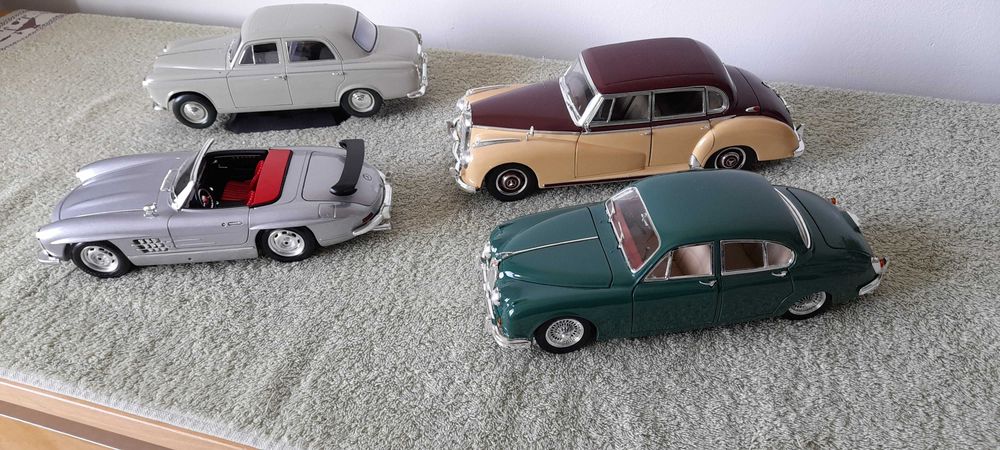 vand machete diferite 1/18 - producatori diferiti