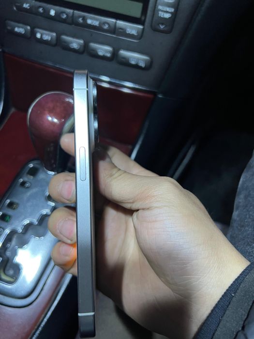 IPhone 15 pro хорошем состояние