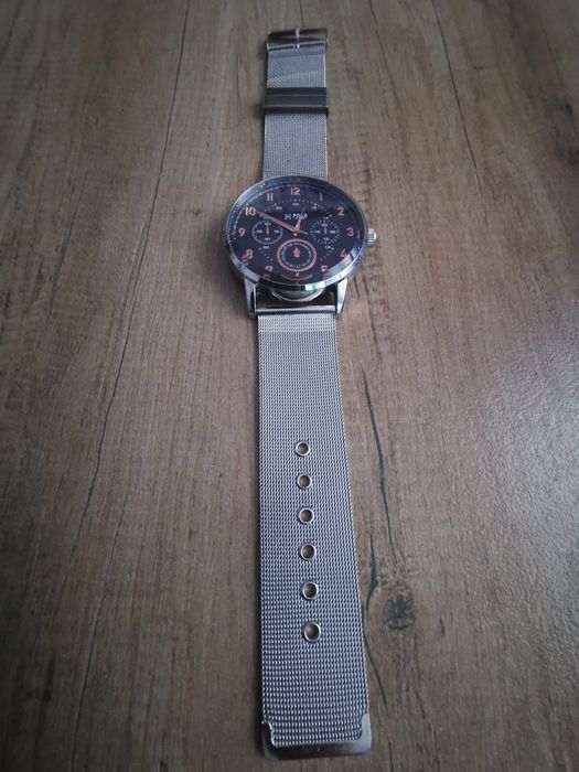 Уникален мъжки часовник