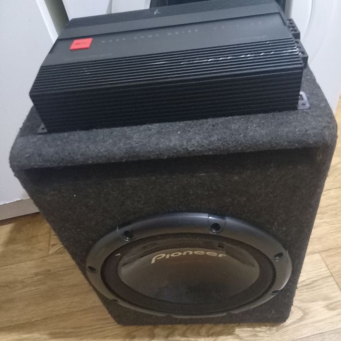 Сабуфер пионер с усилителем.