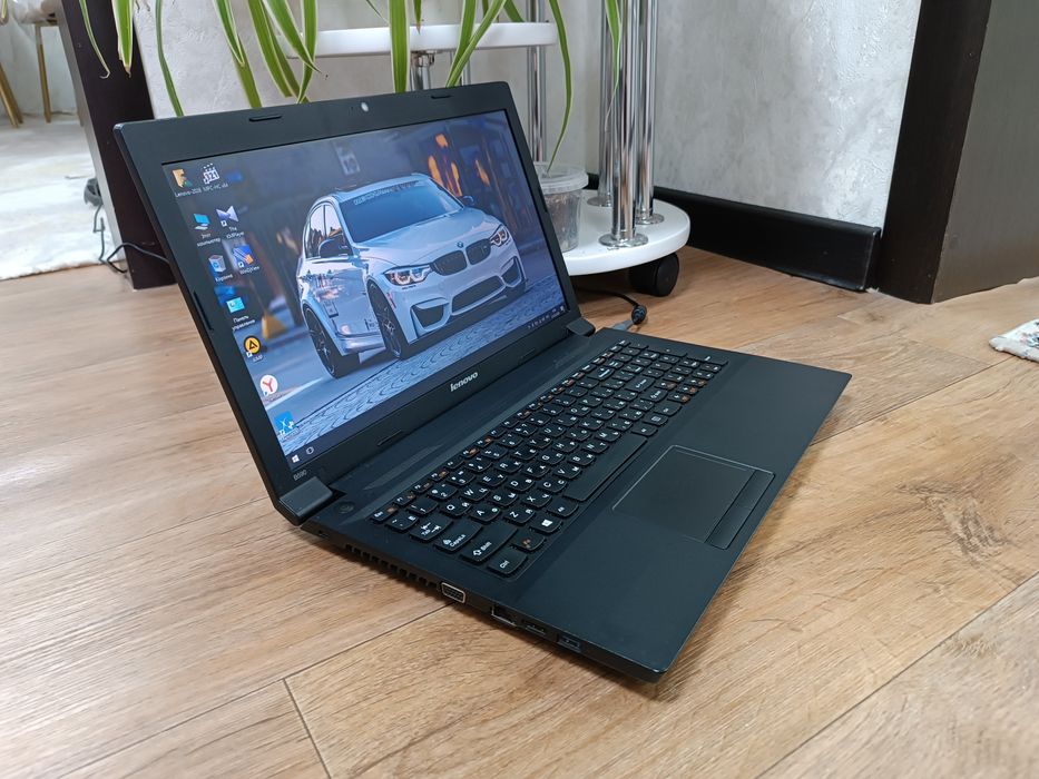 Ноутбук LENOVO 1TB Windows 10.