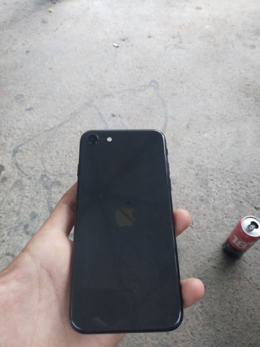 iPhone se 2022 sotiladi