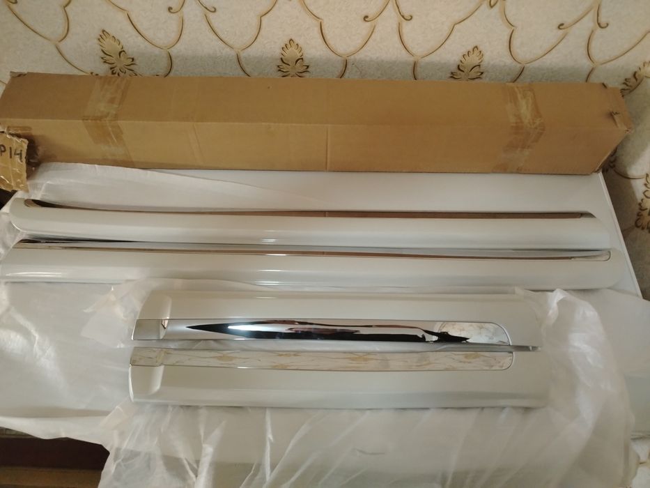 Молдинг дверь тойота прадо 150