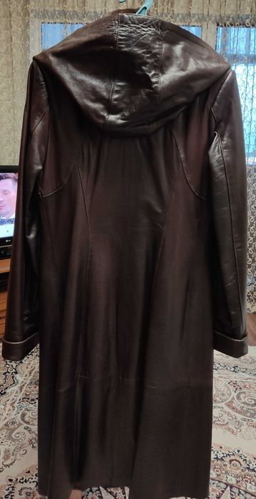 Плащ из натуральной кожи