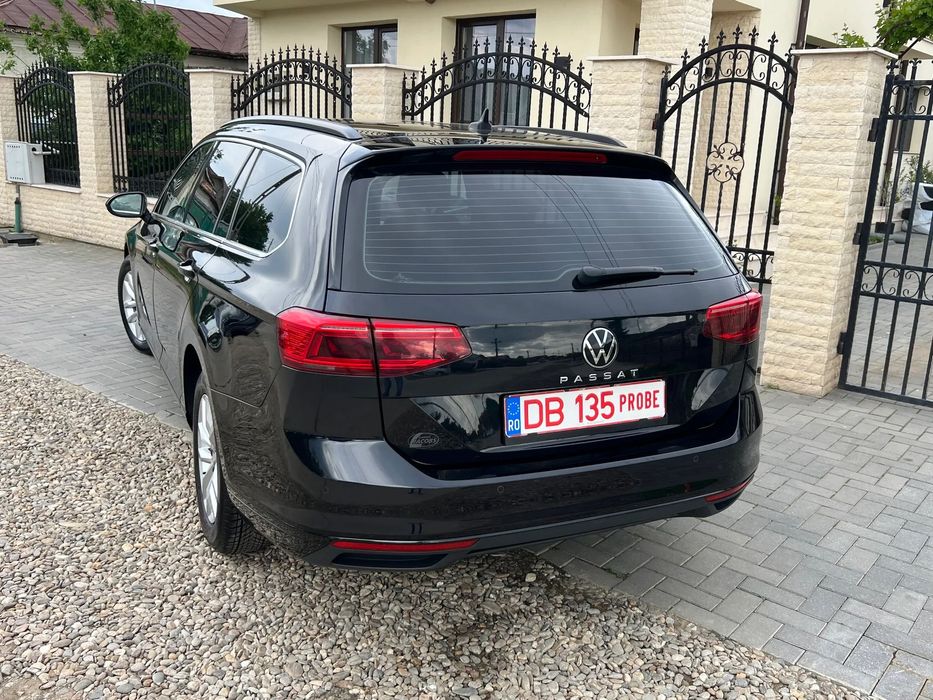 Volkswagen Passat FULL LED , Distronic , Lane Assist , Carte Service , FACTURA CU KM