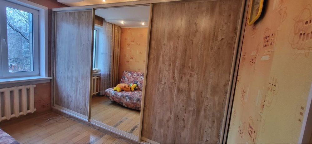 Продам вместительный шкаф