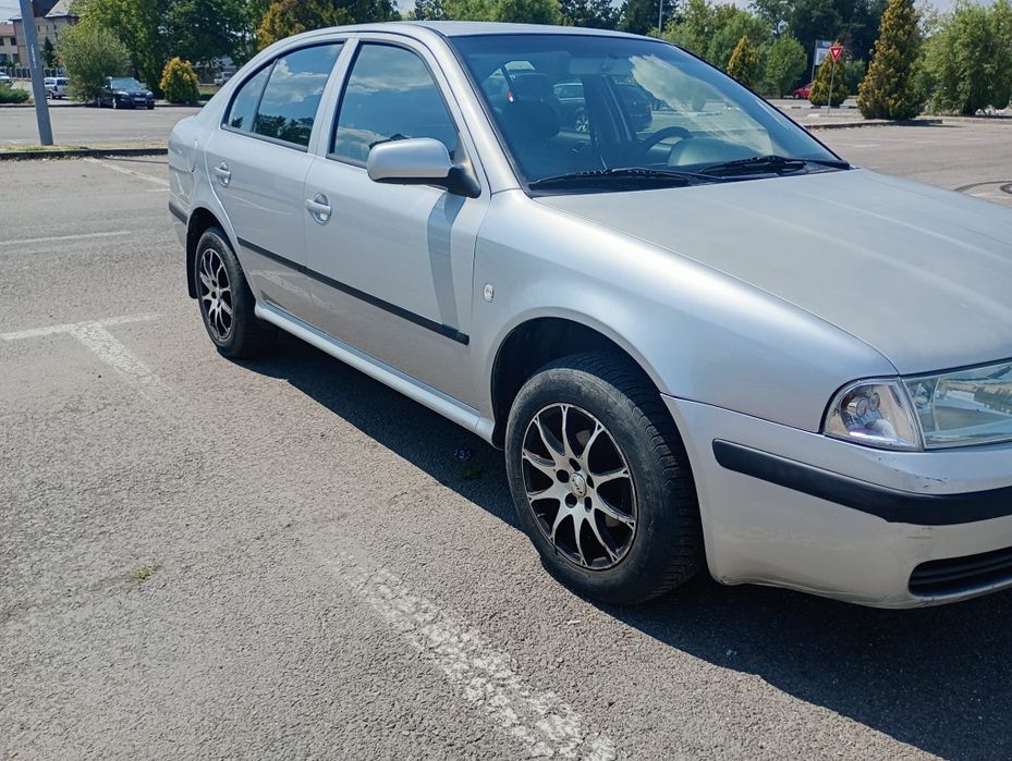 Skoda Octavia tour  , 1,6 benzină