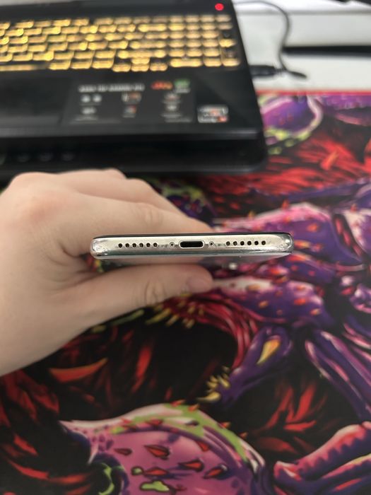 Vand Iphone X 64GB 100% Bateria - White