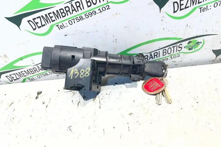 Contact cu cheie Fiat Panda 2011 1.2 MT (60 hp)