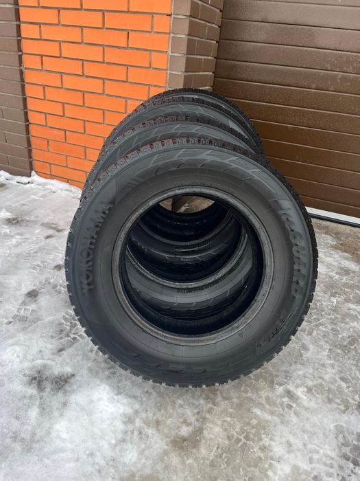 Зимние шины б/у 225/70 R16