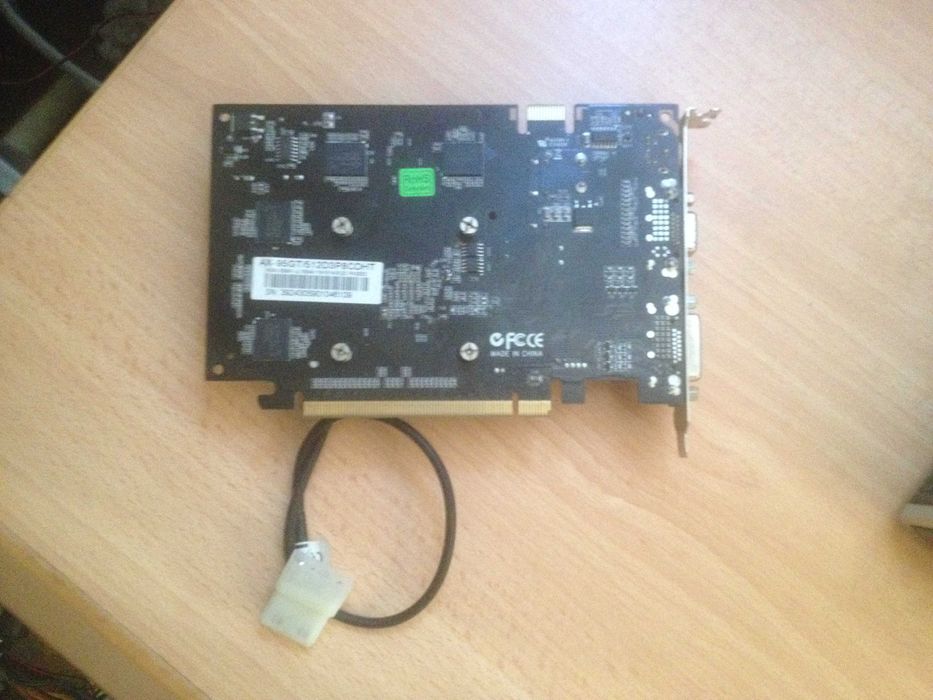 Видео карта GeForce 9500 GT 512 mb