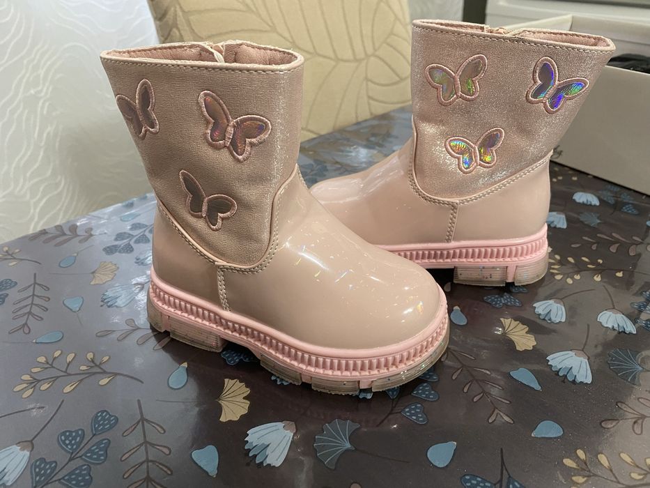 Бебешки топли  ботуши