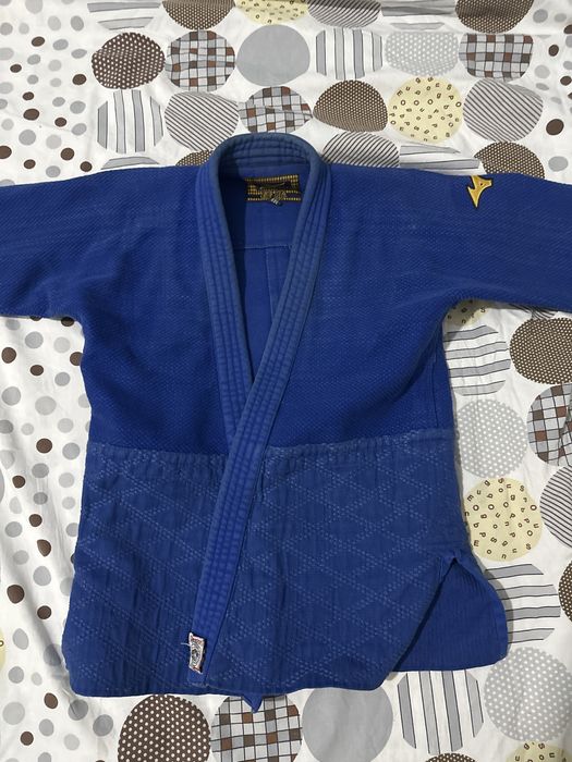 продам кимано мизуно оригинал!