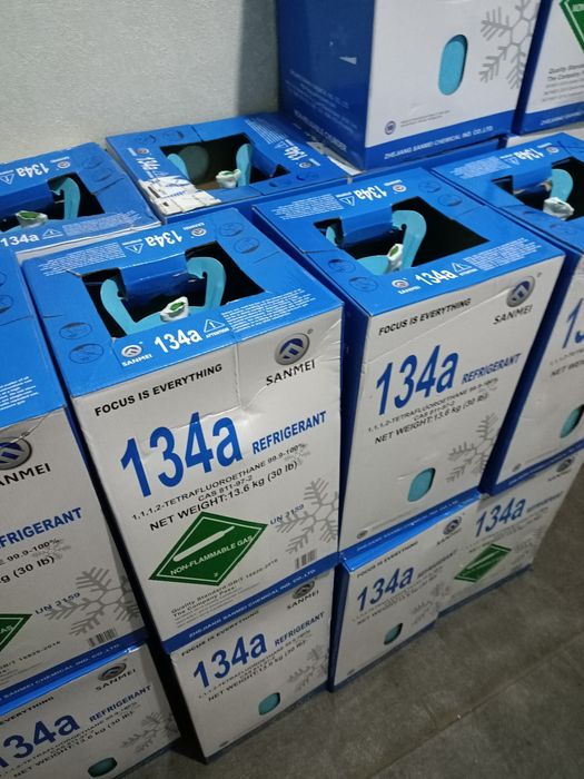 Кронштейны на кондиционеры, Фреон уплотнители на холодильники.