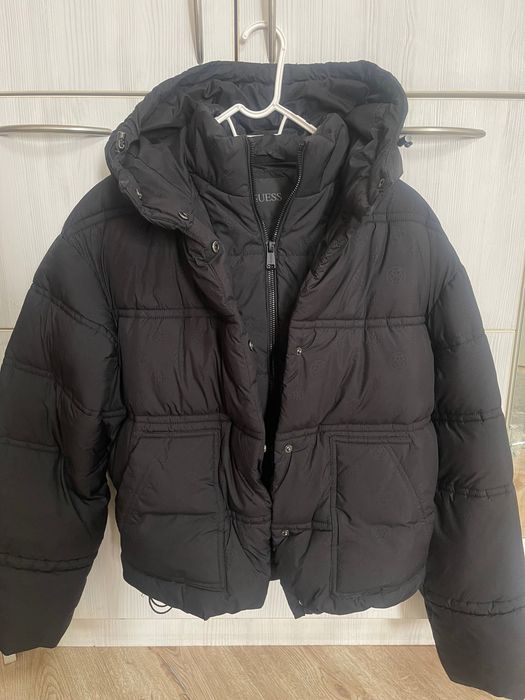 Дамско яке GUESS
