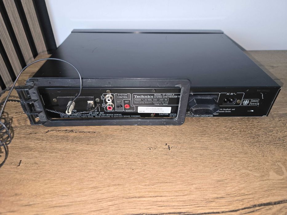 Vand radio Onkyo  T-4211 RDS / Technics ST-X302L