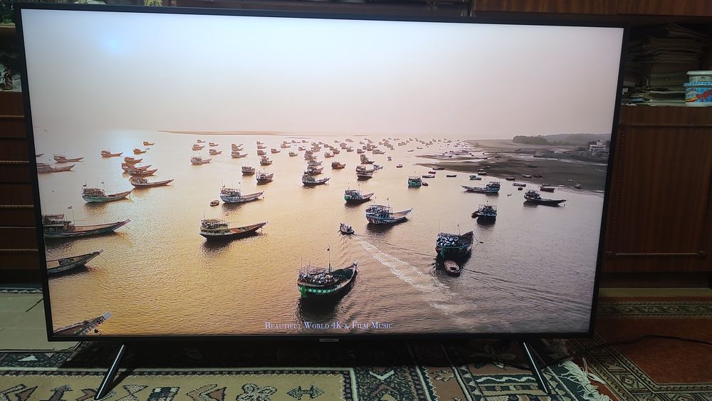 Smart tv Samsung 139 cm , model 55nu7102k