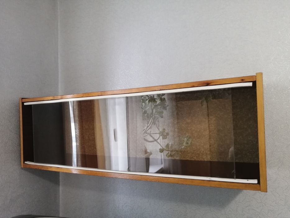 Полка со стеклом