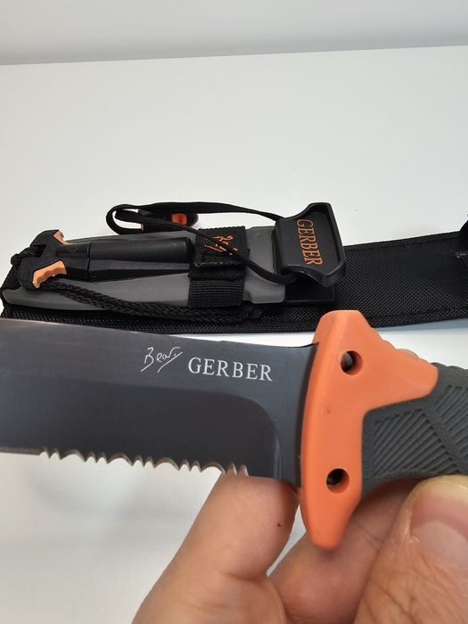 Cutit de supravietuire Gerber - Bear Grylls Ultimate Original