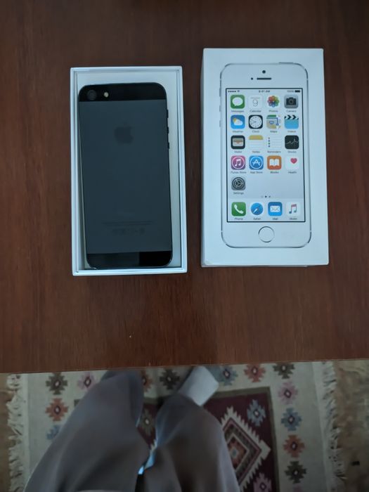 Продам IPhone 4-5