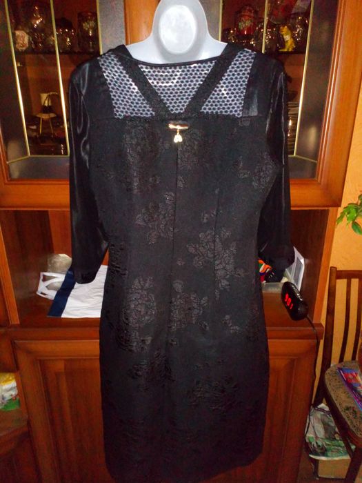 Платья вечерние черное и синее