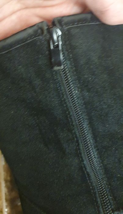 Продам зимнюю обувь УГГИ