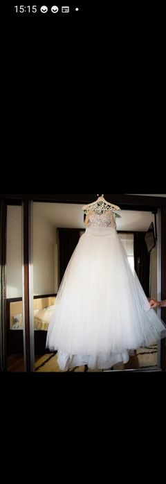 Vând rochie de mireasă Alara,cu accesorii,mărimea 36