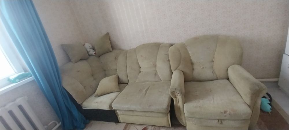 Диван беріледі. Бағасы 5000тг.