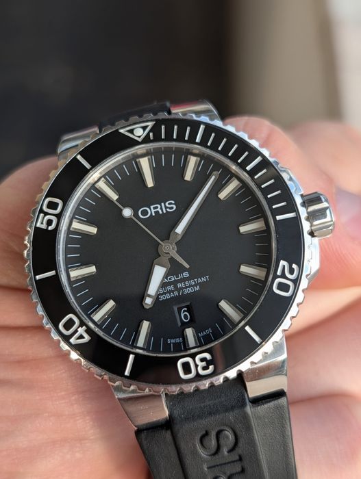 Oris Aquis 43.5 отличен + нова гумена каишка, профилактиран часовник