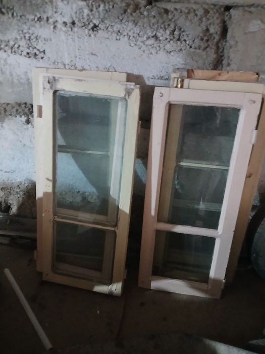 Rom eshik yog'ochdan