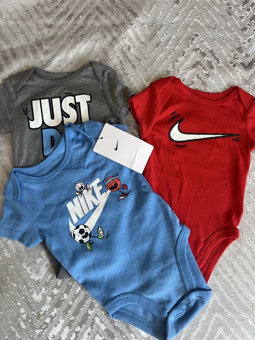 Бодита на Nike 3 броя