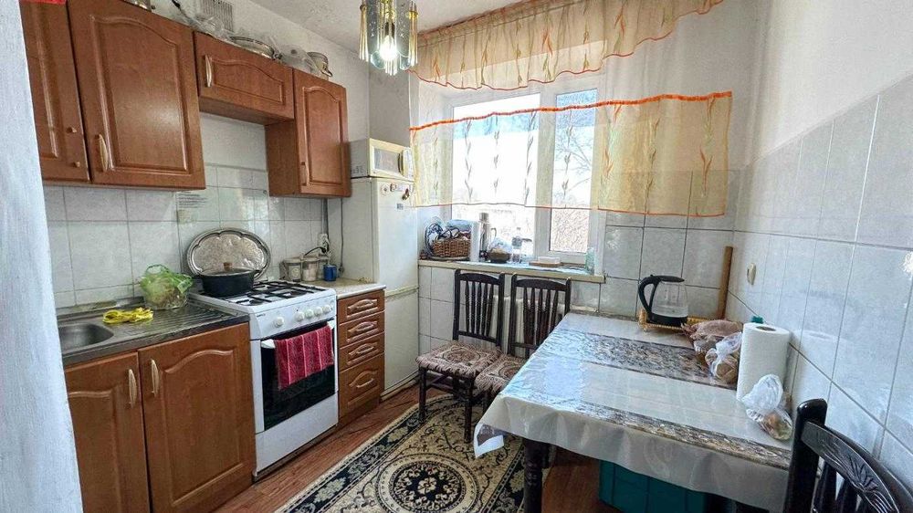 Продается 2х комнатная в центре Жулдыз империя