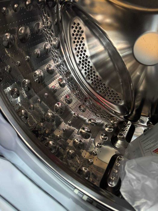 Стиральная машина LG 9 кг F2V3FS0W DD Inverter Steam 6Motion