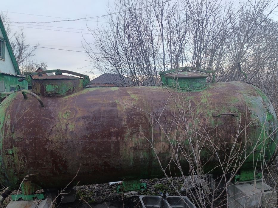 Продам цистерну бочку