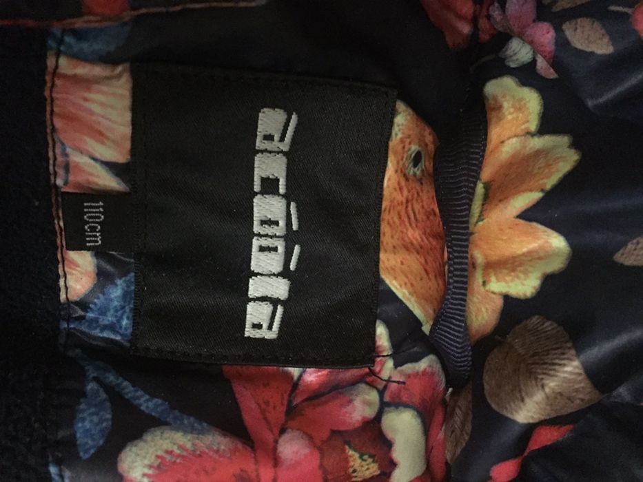 Куртка на девочку