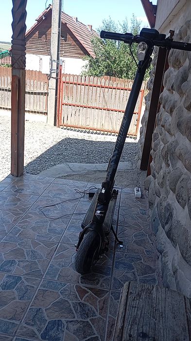 De vânzare trotinetă electrica Carrera imple is1 mai multe detalii in privat