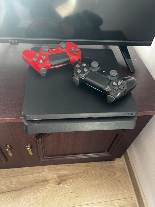 De vanzare Ps 4