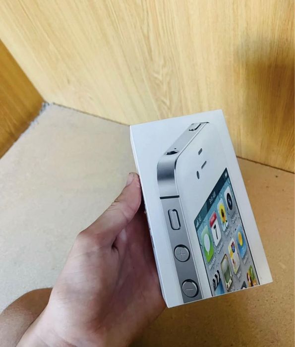 iPhone 4s pentru colecționari nu pornește