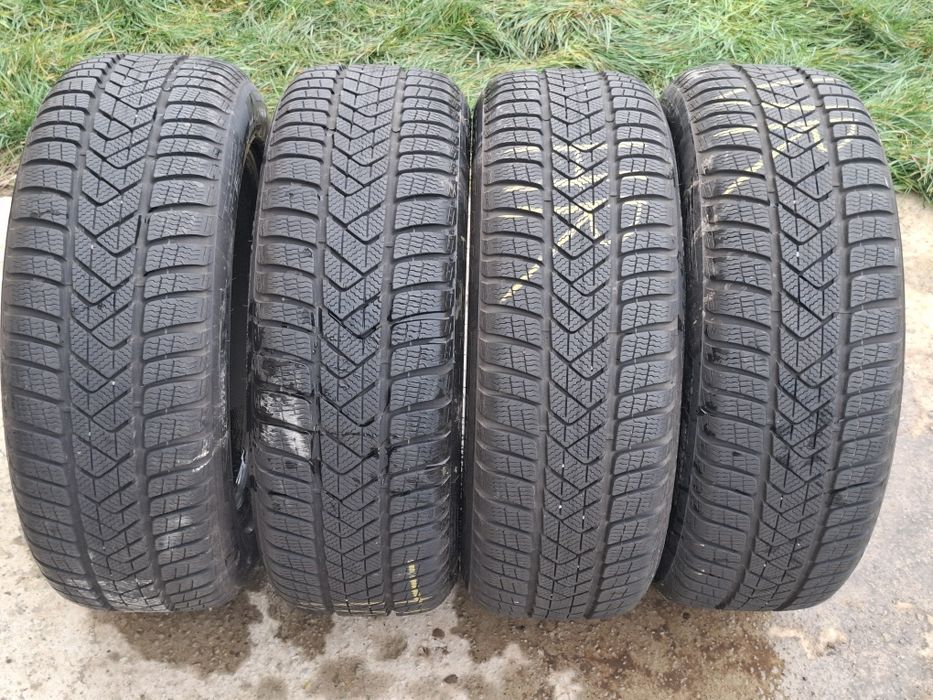 Ser 4 anvelope Pirelli 225 55 17 rsc runflat  dot 2020