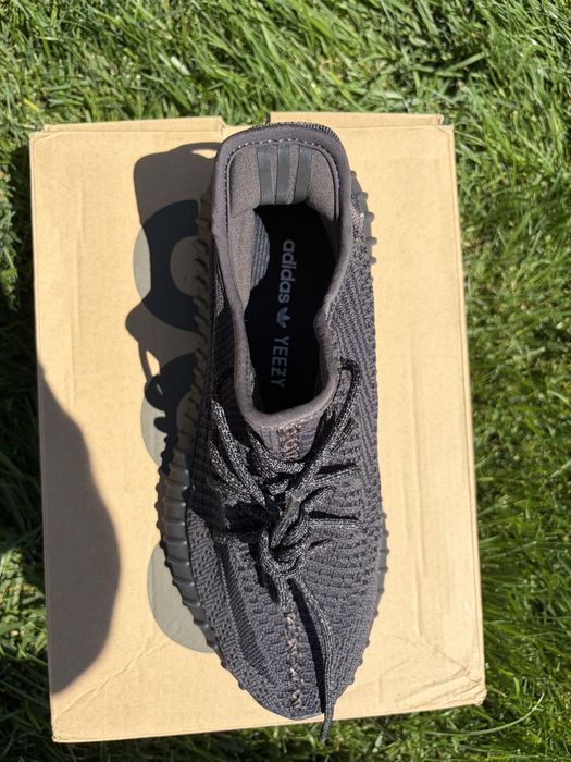 Yeezy 350 V2 Black