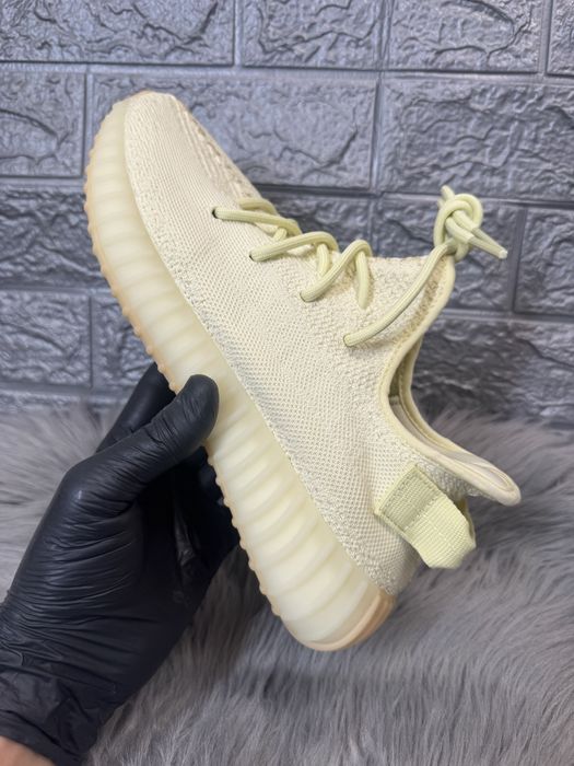 Yeezy 350 v2 Butter Pk Premium