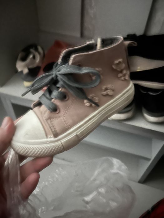 Детский аяқ киімдер сатылады