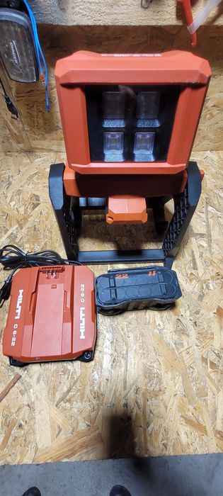 Proiector hilti sl 6-22 nuron ca nou