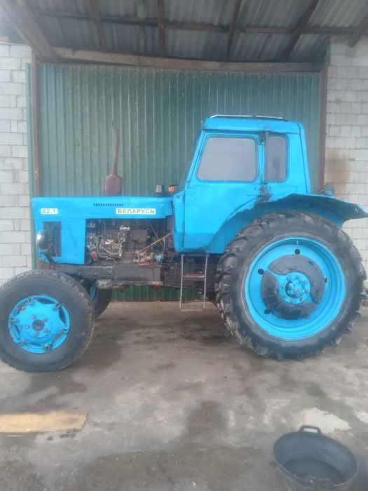 Mtz 80 srochni sotiladi