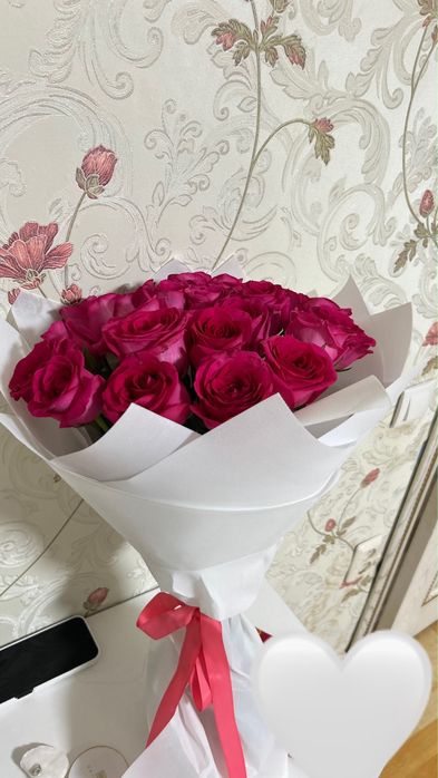 розовые розы свежие
